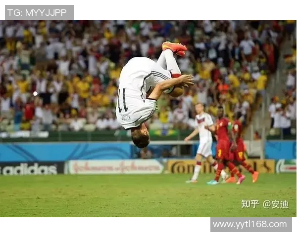 长发足球球星们的传奇之路与场上风采展现